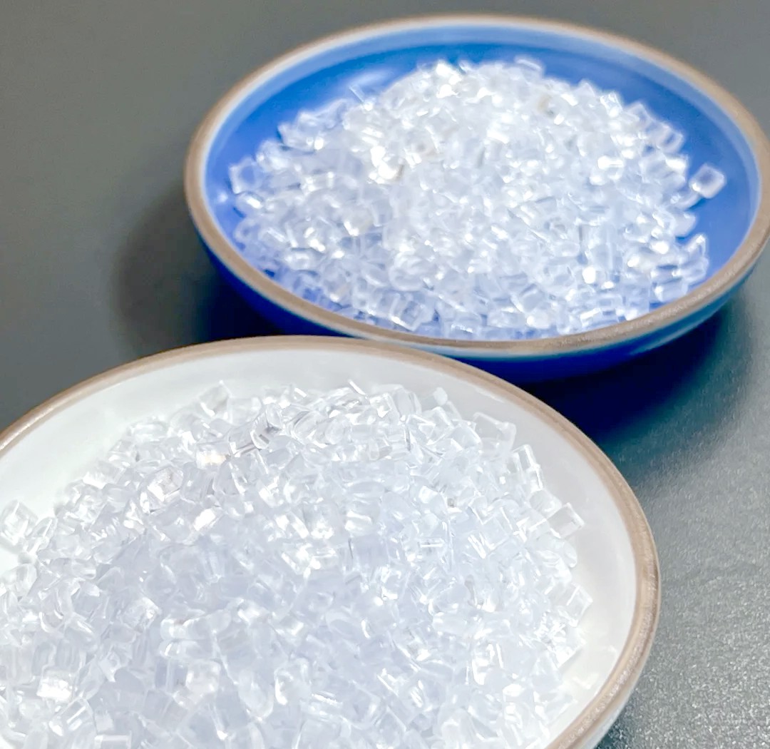 Polycarbonate (PC)