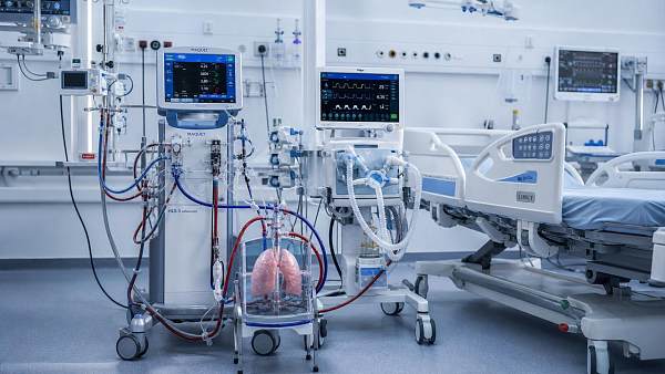 Critical Life Support Technology: ECMO vs ICU Ventilator Use Cases