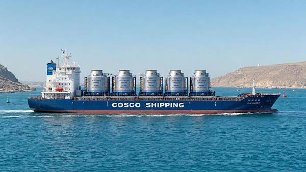 Hormuz Strait Disruption Threatens Grain Prices, Scrubber Shipping Costs Rise