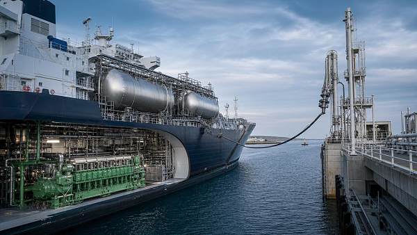 LNG Propulsion vs Dual-Fuel Engines: Fuel Use, Range, and Retrofit Factors