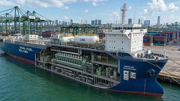Singapore Tightens Dual-Fuel Engine Import Rules