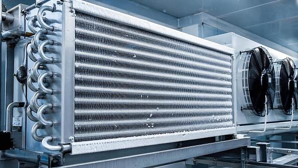 How Heat Exchange Coils Affect Cooling Efficiency, Frost Build-Up, and Maintenance Cycles