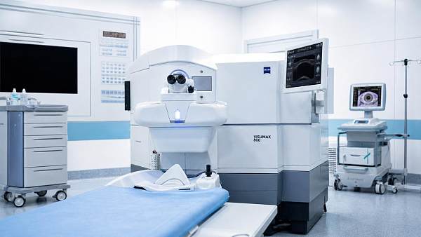 Femtosecond Laser Equipment: Key Parameters, Clinical Uses, and Buying Criteria