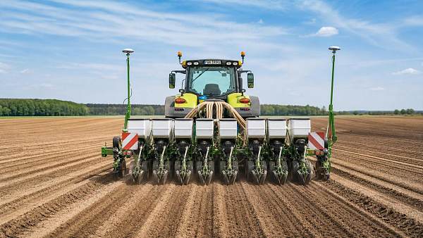 How Precision Planters With RTK Improve Seed Spacing Accuracy