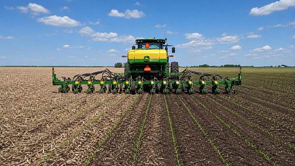 Precision Planter Systems: Key Features That Affect Emergence