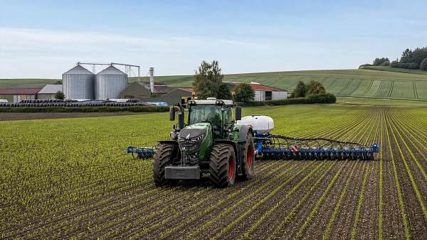 Precision Farming Equipment Germany: Key Specs to Compare
