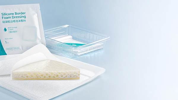 When are foam moist wound healing dressings appropriate for exuding wounds?