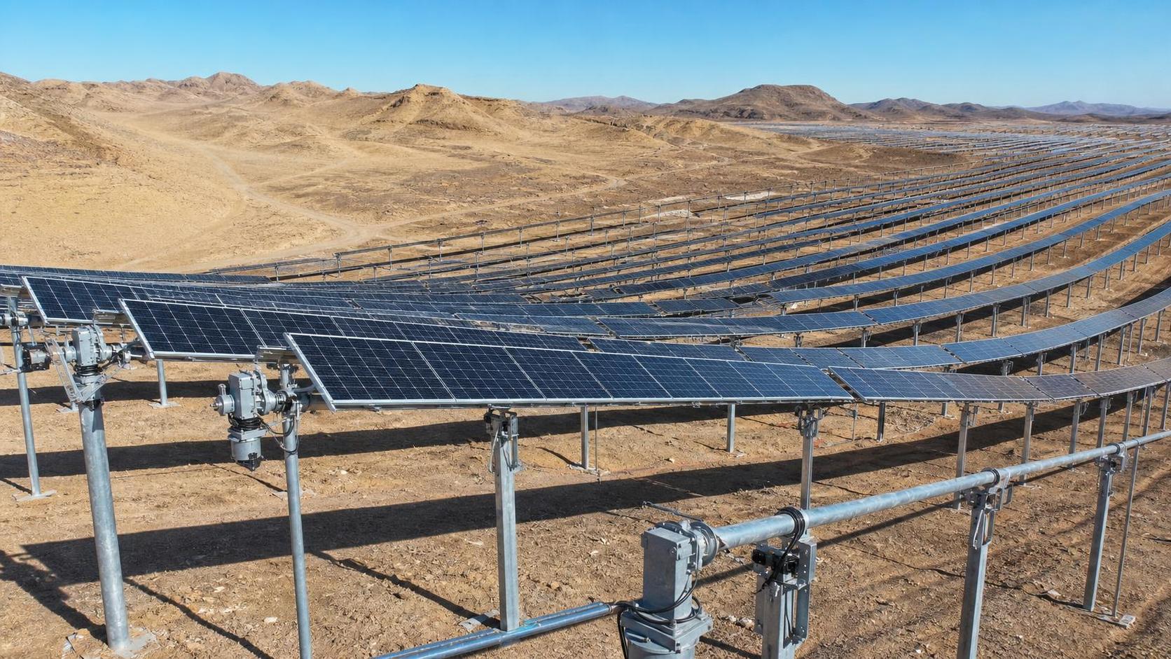 Solar Tracking Structures Price: What Drives Cost in 2026 Projects
