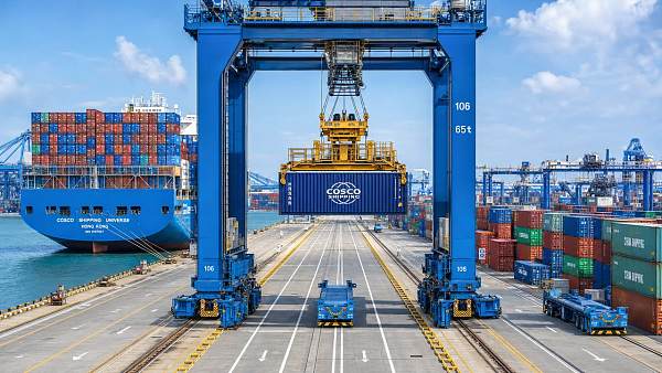 Gantry Crane Operations in Ports: Safety, Throughput, and Automation Trends