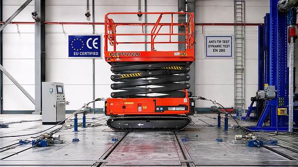 EN 1493:2026 Takes Effect for Tracked Scissor Lifts
