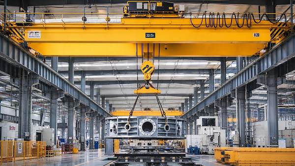 Precision Lifting Crane: Key Factors for Accurate Load Positioning
