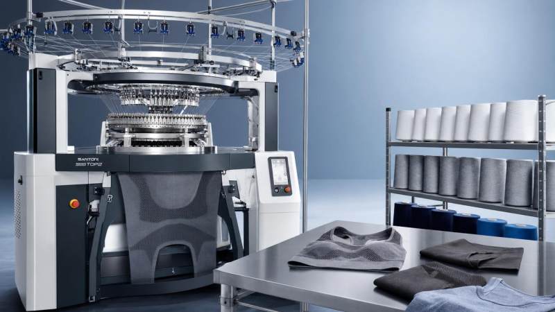 When seamless knitting machinery pays off in small batch runs