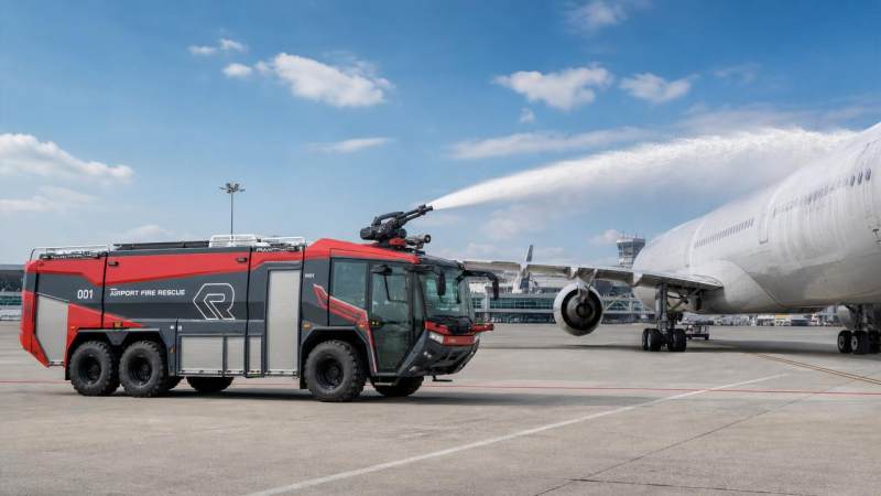 How to Compare Airport Fire Trucks by Reach, Foam Capacity, and Response Time