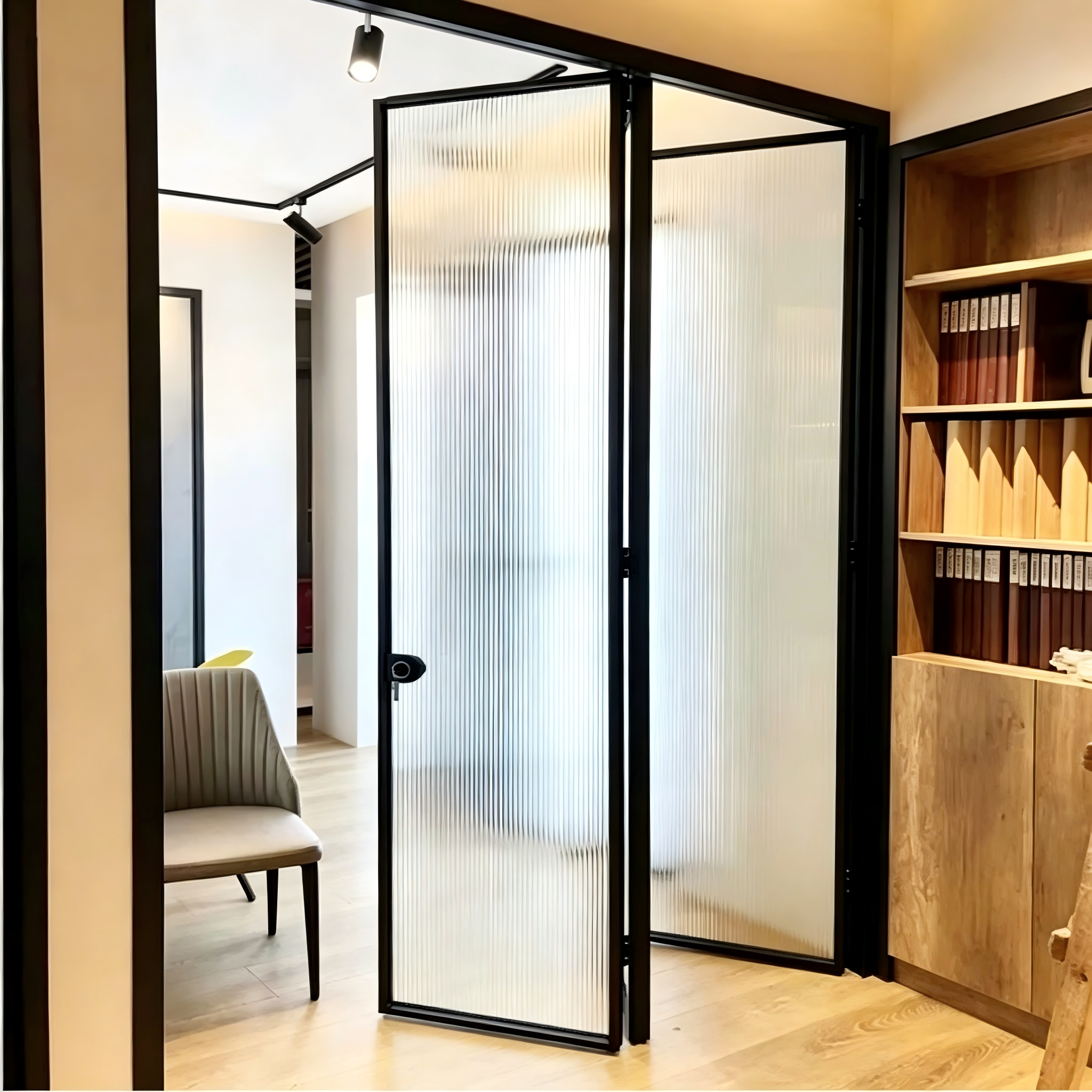 Black Aluminum Glass Accordion Door with German Hinges Multi Lock System and Soundproof Glazing for Living Rooms