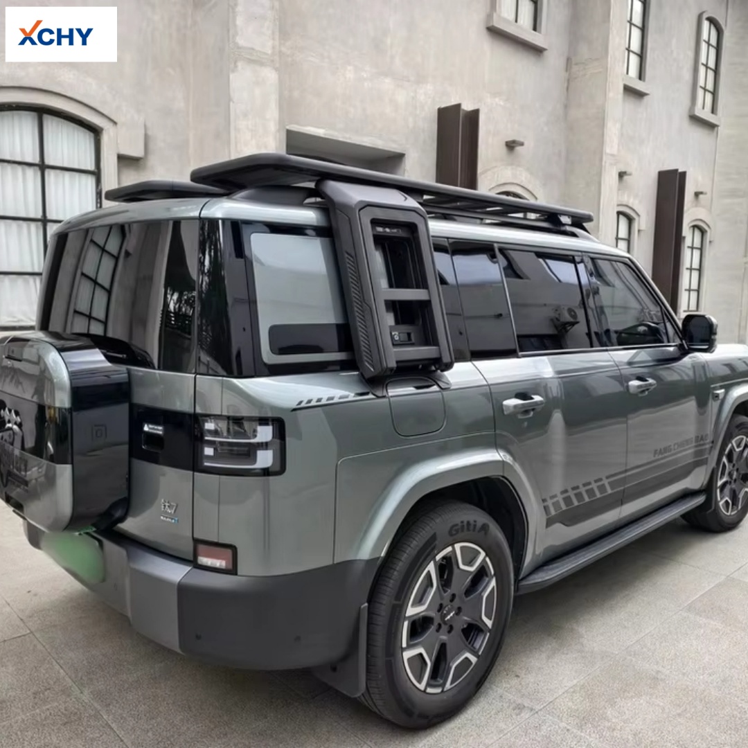 Kit todoterreno de aleación de aluminio de alta calidad para SUVs Leopaed, incluyendo plataforma de techo, escaleras laterales, y bolsillos de almacenamiento laterales.
