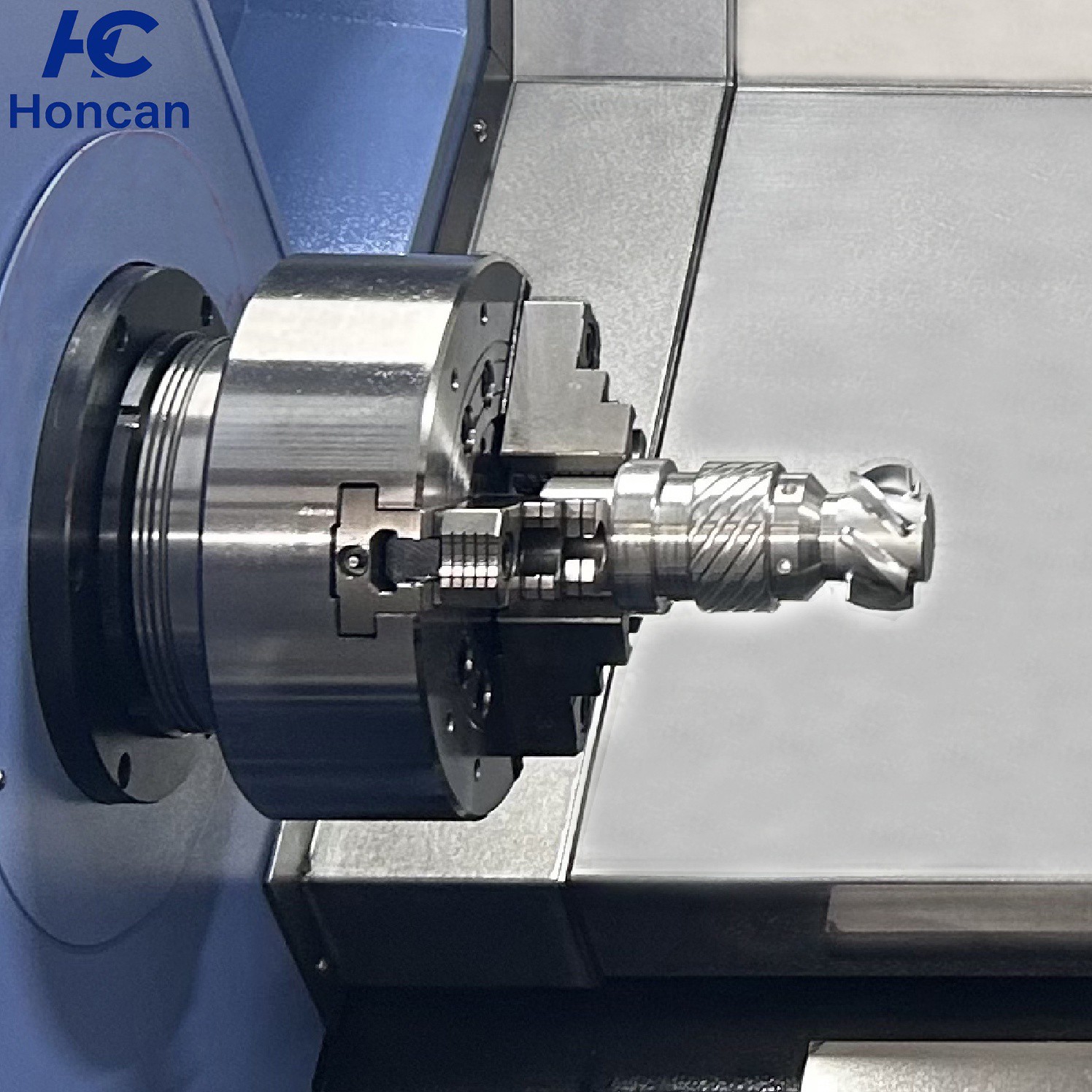 Torno CNC de Bancada Inclinada TCK600DY