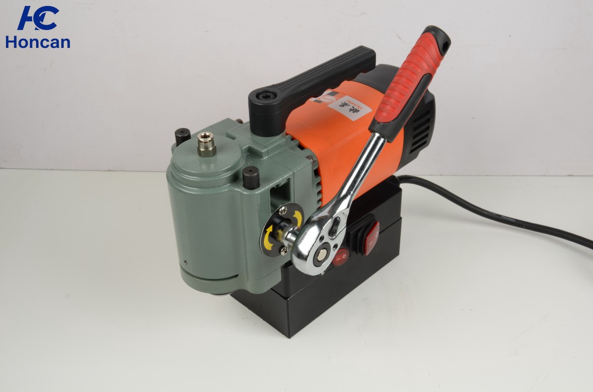 Furadeira magnética VDW35