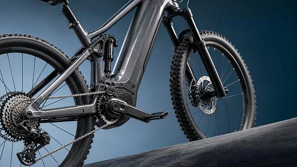 Torque Sensors vs Cadence Sensors in Mid-drive E-bikes: What Difference Does It Make?