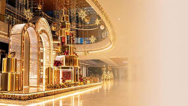 Festive Merchandising Europe: Display Formats That Lift Dwell Time in Malls