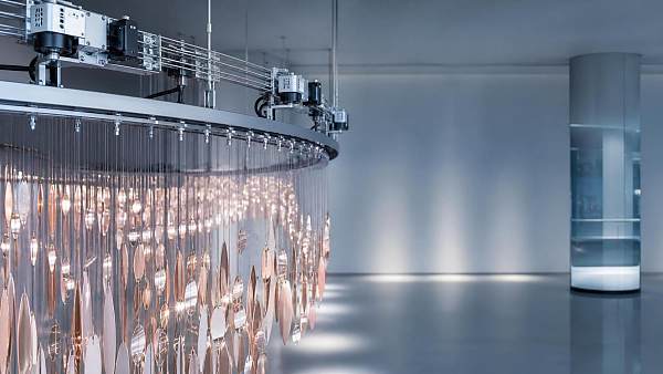 How Motor Driven Kinetic Installations Work in Retail Spaces and What to Plan For