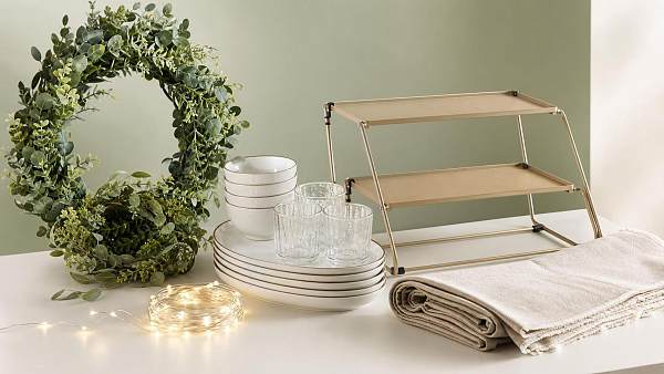How to Choose Reusable Festive Products for Sustainable Seasonal Events?