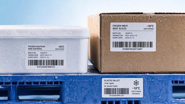 How adhesive labels hold up in cold chain shipping conditions