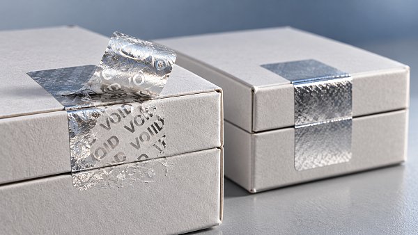 How to test whether anti-counterfeit labels can be removed intact