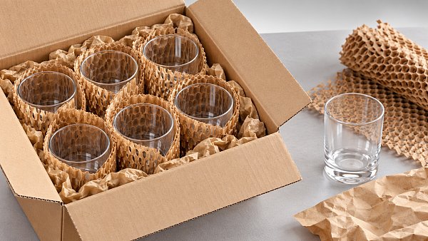 How to choose paper cushioning materials for shipping glassware