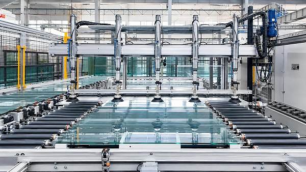 Material Handling Machinery for Glass Plants: Common Bottlenecks and How to Prevent Breakage