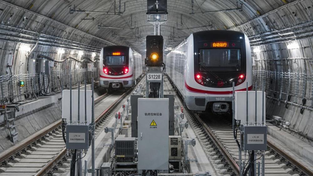 CBTC Train Control vs Fixed Block: What Changes in Capacity CBTC Train Control vs Fixed Block: What Changes in Capacity