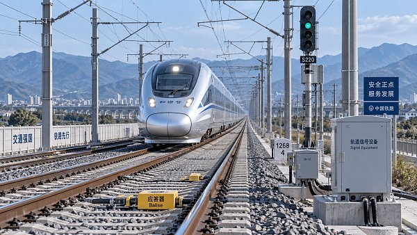 How braking distance shapes high-speed rail signaling system design