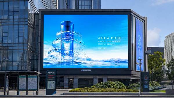 Outdoor advertising displays need more than high brightness