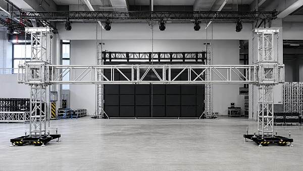 Aluminum Spigot Truss Buying Guide: Load Ratings, Span Limits, and Connection Checks