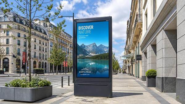How to Evaluate Outdoor Display Technology in Europe for Sunlight, Weather, and Compliance