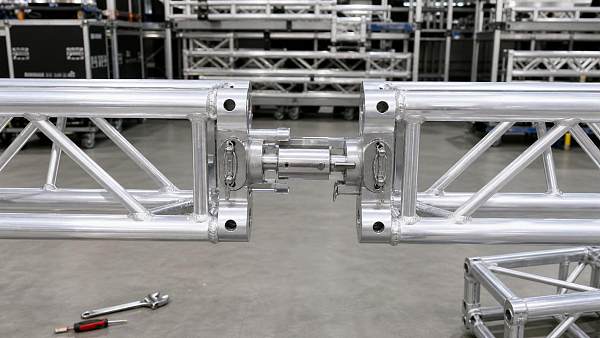 Spigot Truss Joint Explained: Load Capacity, Connection Steps, and Common Fit Issues