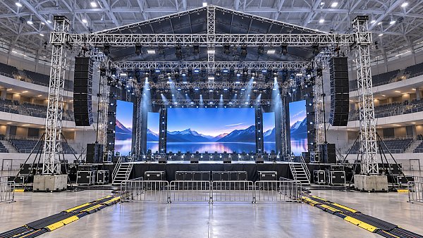 How to Specify Stage Production Systems for Safe, Scalable Event Setups