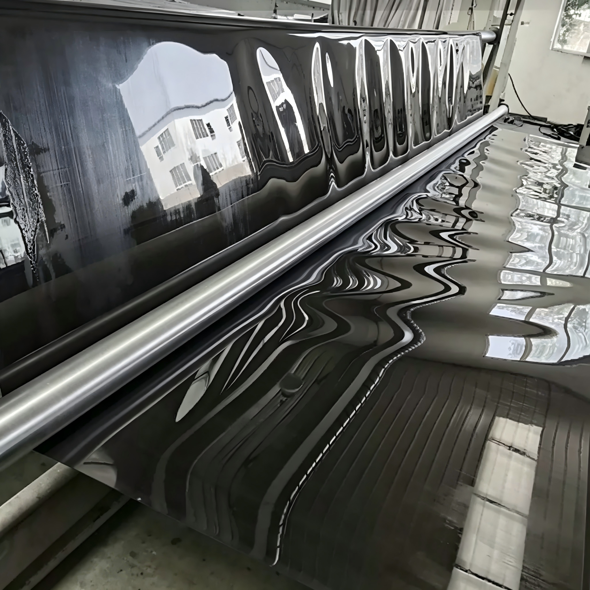 Le prix d'une géomembrane ECB de haute qualité vendue directement par l'usine Dingrun est adapté
