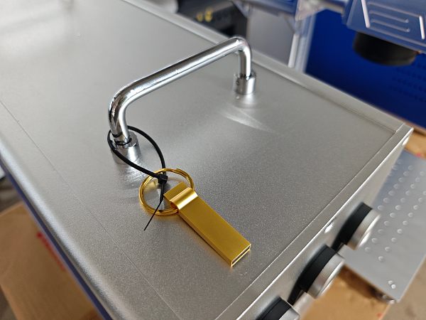 Fiber Laser Marking Machine (11)