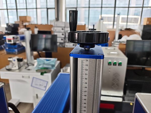 Fiber Laser Marking Machine (8)