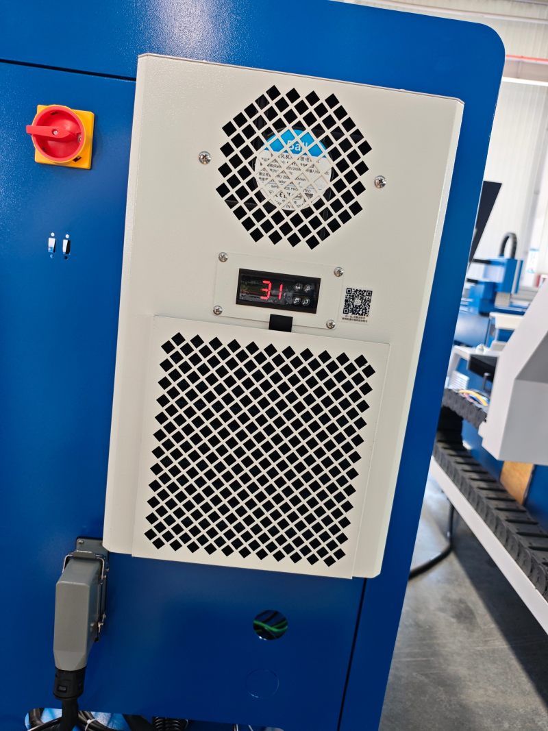 Fiber Laser Cutting Machine (12)