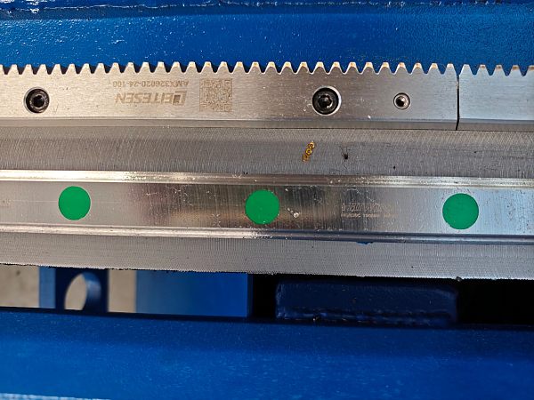 Fiber Laser Cutting Machine (17)