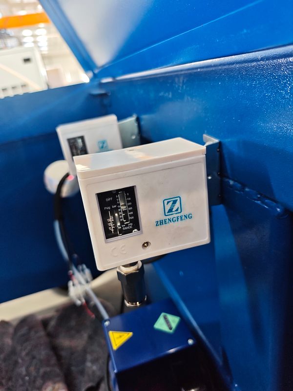 Fiber Laser Cutting Machine (14)