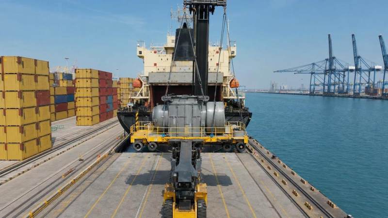 Mediterranean Slot Crunch Extends Heavy Equipment Lead Times