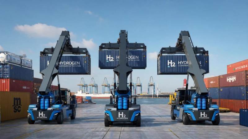 Hydrogen Reach Stackers Enter Middle East Port Procurement