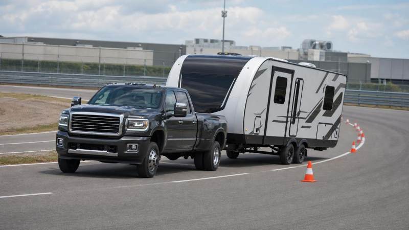 U.S. DOT Rule Takes Effect in July for RV Towing Systems