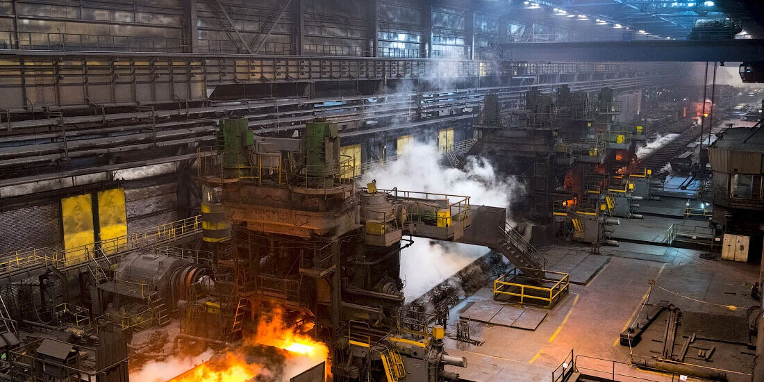 Chengrong Metal focuses on the export of high-end steel products, leveraging quality to expand into overseas engineering markets. Chengrong Metal focuses on the export of high-end steel products, leveraging quality to expand into overseas engineering markets.