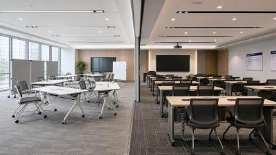 Mobile Training Room Furniture vs Fixed Layouts: Which Is Better for Flexible Learning Spaces?