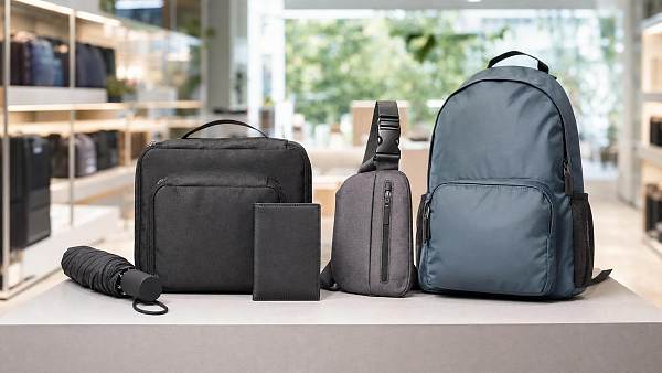 Travel Accessory Categories for Distributors: Which Product Lines Sell Best by Retail Channel?