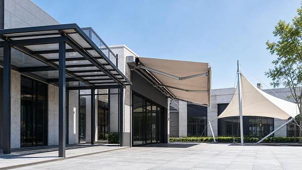 Outdoor Canopy Systems Explained: Types, Frame Options, and Best Use Cases