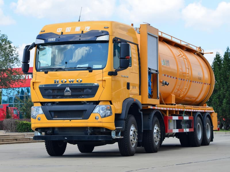 How to Choose a Vacuum Sewage Truck for Developing Countries?